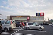 ショッピング施設「TSUTAYA 宇都宮駅東口店まで562m」