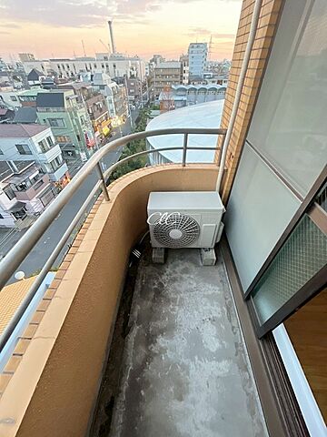 バルコニー