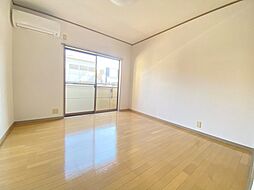 鎌倉ハイツ 1階ワンルームのリビング/ダイニング