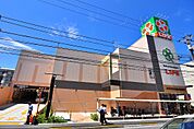 LIFE（ライフ） 西小岩店（417m）