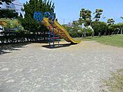 南葛西五丁目公園（865m）