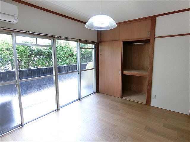寝室
