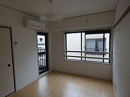 すみれビル 3階1DKのリビング/ダイニング