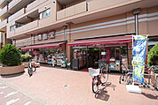 Akafudado（赤札堂） 菊川店（335m）
