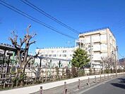 足立区立青井小学校（610m）