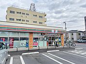 セブンイレブン　葛飾青戸4丁目店（55m）