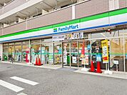 ファミリーマート 保木間五丁目店（450m）