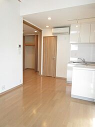 グレーディングフォレスト 2階2LDKのリビング/ダイニング