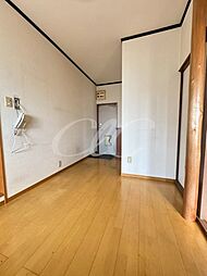 ブルーウッド保塚8 2階2DKのリビング/ダイニング