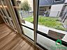 その他：外気の影響を受けにくい二重サッシ仕様。冷暖房効率が高まり、静かな室内環境を実現します。