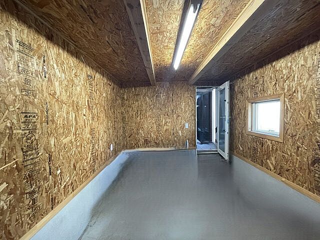 室内 前橋市元総社町