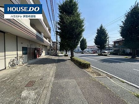 前面道路含む現地写真