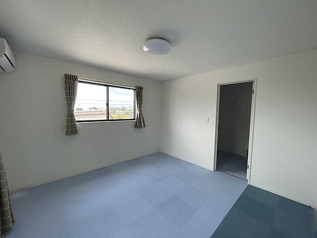 室内 伊勢崎市境下武士