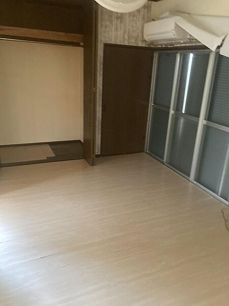洋室を拡大表示