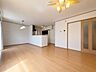 リビング/ダイニング：広々としたLDKです♪※AI加工により残置物を消去したイメージ画像です。