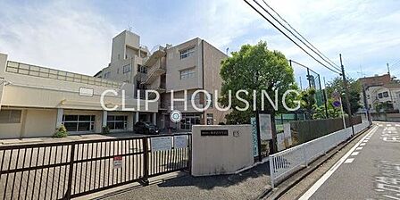 横浜市立軽井沢中学校 徒歩9分。 670m