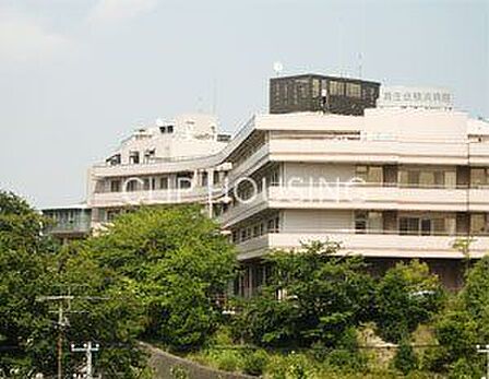 財団法人育生会横浜病院 徒歩18分。 1440m