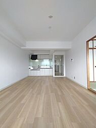 プレスト・コート壱番館 8階3LDKのリビング/ダイニング