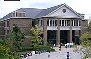 私立桃山学院大学（4891m）