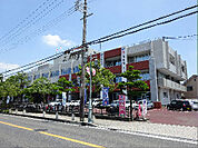 大阪狭山市役所（592m）