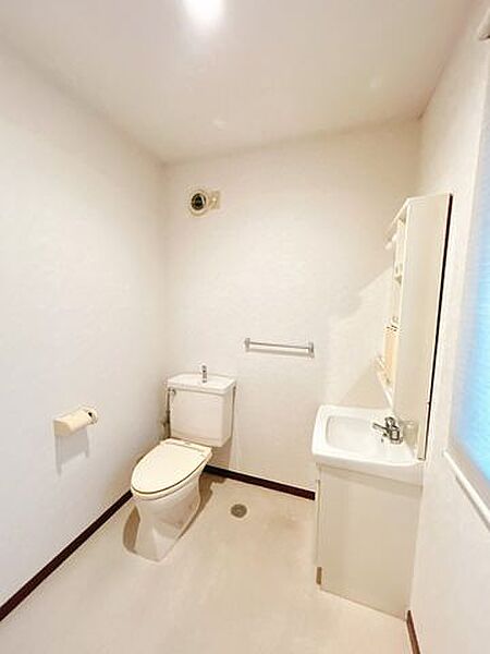 トイレを拡大表示