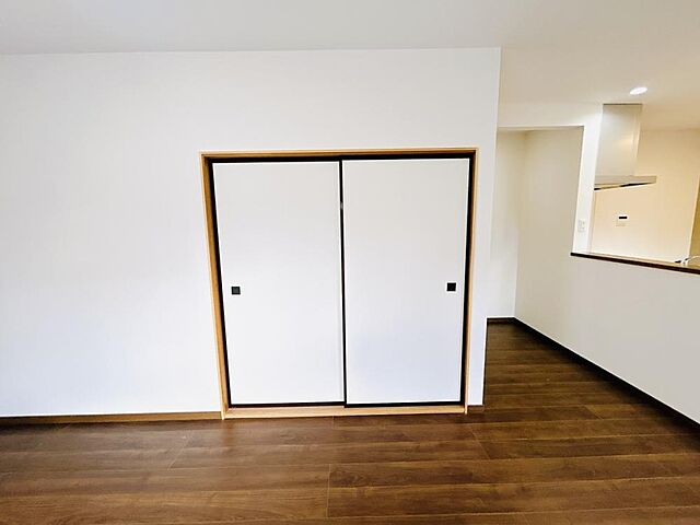 室内 魚津市六郎丸1133-7