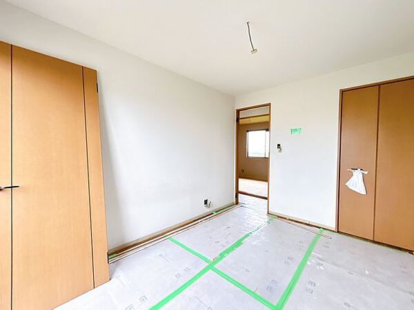 洋室を拡大表示