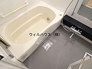 浴室乾燥機、追焚機能付の広々バスルーム！