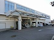 スーパーセンタートライアル和泉店 569m