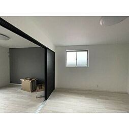 ジーメゾン高石千代田 3階1LDKのリビング/ダイニング