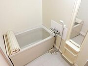 浴室乾燥機、追い焚き機能付きバス！