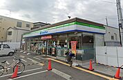 ファミリーマート堺金岡店 438m