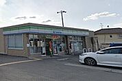 ファミリーマート堺美原小平尾店 449m
