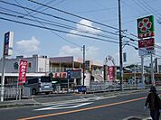 ライフ滝谷店 2384m