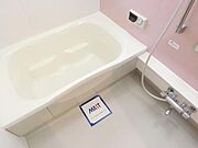 浴室乾燥機、追焚機能付の広々バスルーム！