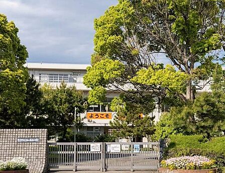 「習志野市立袖ケ浦西小学校」まで730m (徒歩10分)