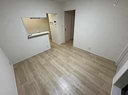 西武新宿線 都立家政駅 徒歩7分の賃貸アパート 3階1LDKのリビング/ダイニング