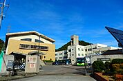 大白書中学校