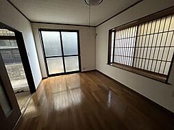 居間