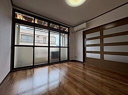 居間