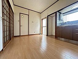 居間