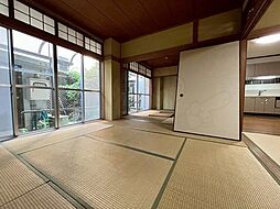 居間