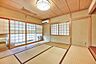 その他：【和室（約8.0帖）】玄関から直接出入り可能な独立性の高い和室。