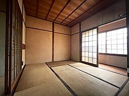 居間