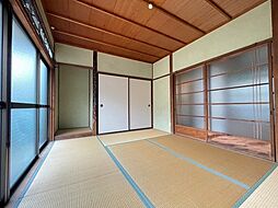 居間