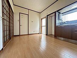 居間
