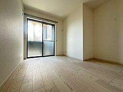 JR東海道・山陽本線 吹田駅 徒歩6分の賃貸アパート 1階2LDKのリビング/ダイニング