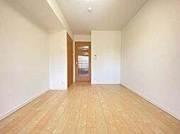 パークフラッツ緑地公園 7階1Kのリビング/ダイニング