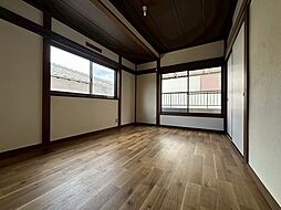 居間