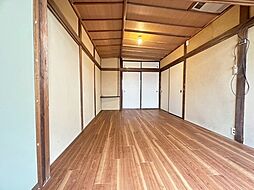居間